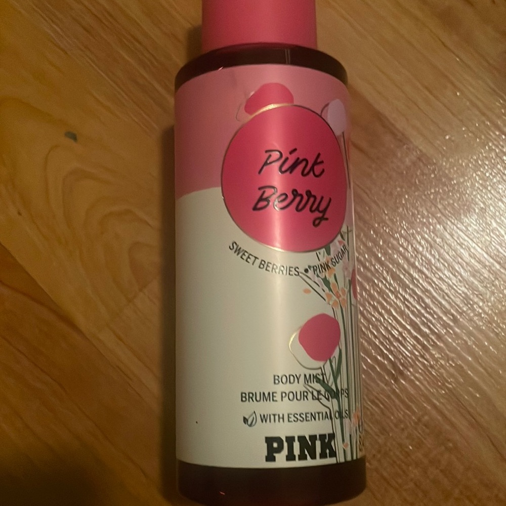 pink victoria secert body mist!!